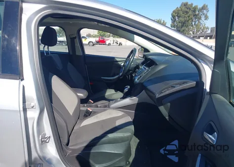 2012 Ford Focus Se из США, поврежденный, VIN 1FAHP3F22CL195469